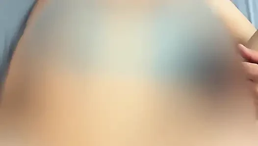 DP mit fickmaschine - er kam auf mich, fügte seinen schwanz zu allen meinen löchern hinzu, verschwommene vorschau
