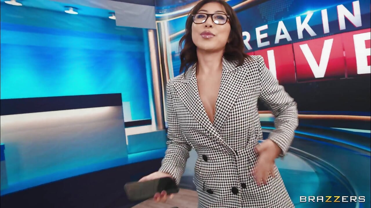 Brazzers - breking nyooj: vah chodna chahti hai
