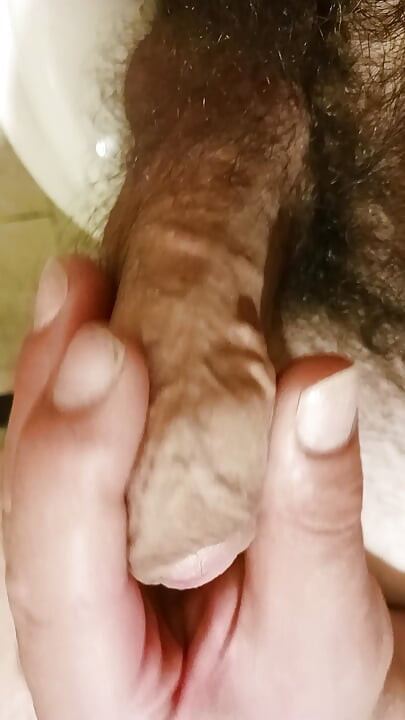 ฉันรักควยฉันมากจนถ้าทําได้ ฉันจะเย็ดตัวเอง...