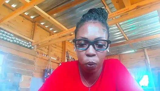 Büyük götlü yaramaz üvey anne rol yapma