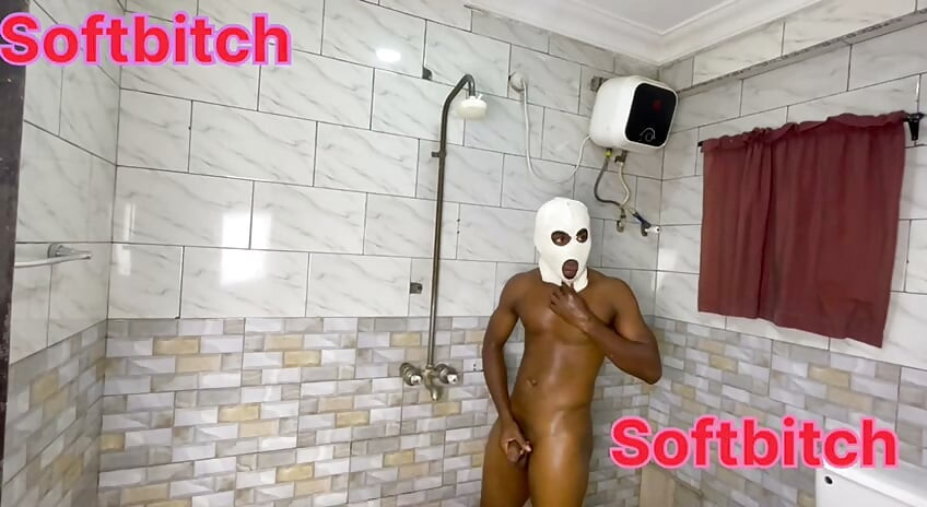 Chubby step mom saw me bathing and asked me to fuck her hard