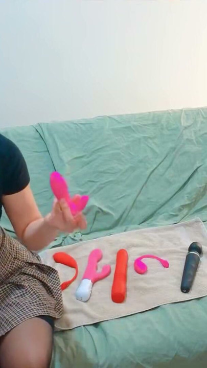 18not20's Deep Dive into Lovense Toys - Asian Geyser Cone Squirt Explosion | Clip 2