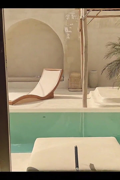 Asian MILF Squirting & Anal Fucked by Fucking Machine