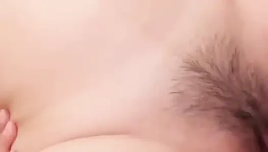 Lulu si cewek mungil asia dientot habis-habisan sampai dicrot di dalam