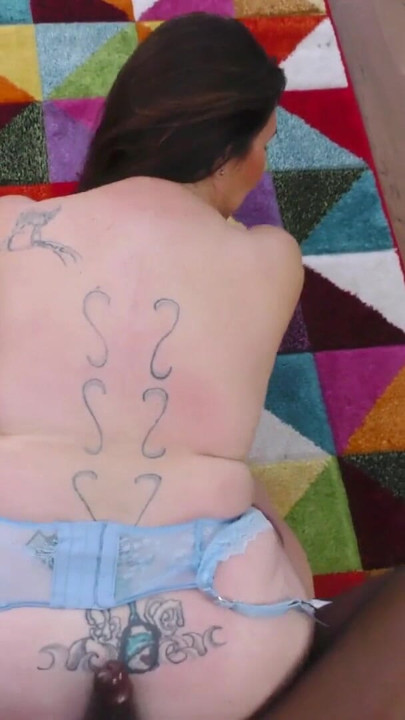 Tante semok inggris josephine james lagi asik nyepong dan ngentot kontol besar pria kulit hitam - pov | Klip 2