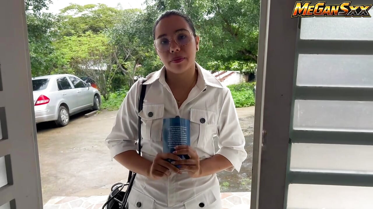 Eu mostro a ele que ele prega em cima do meu pau