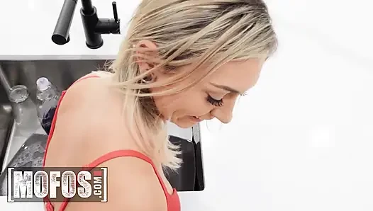 MOFOS - Petite Chloe Temple Turns A Simple Favor Into A Hard And Deep Fuck Session With Her Stepdad