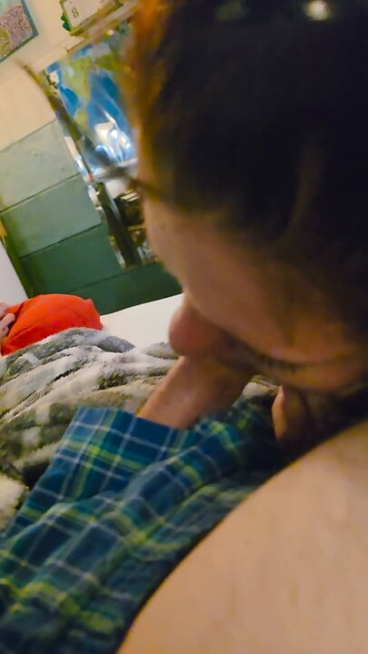 She Sucks Until Her Jaw Hurt!