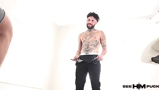 BTS-Tattooed Tommy Gets Worshipped By Sandy Love In Behind The Scenes!