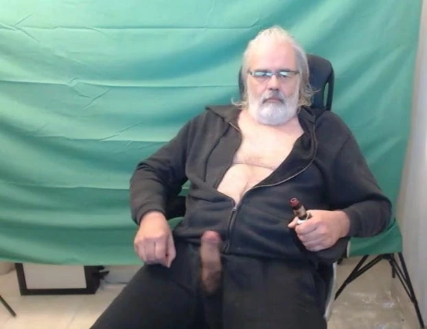 Daddy cums on cam