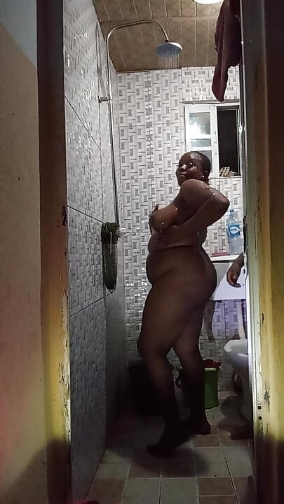Stehender duschsex mit stiefbruder