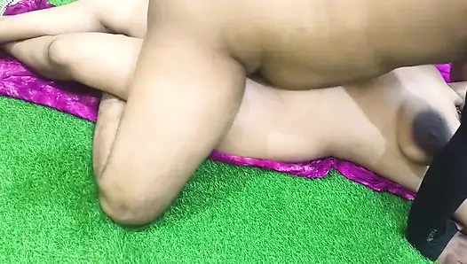 Indian aunty sunisha Fucked By Rajesh hindi desi sex video