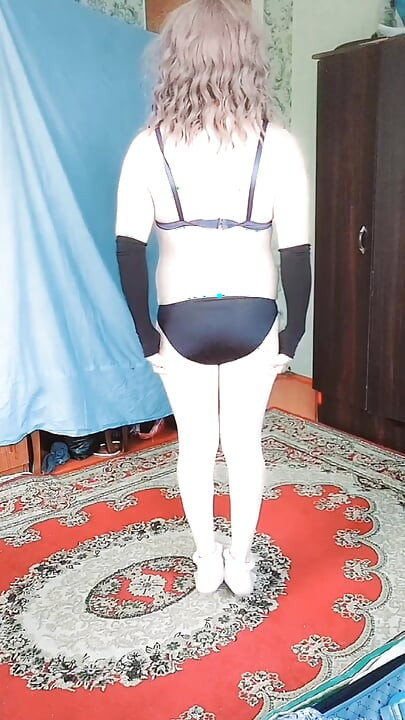 Yuppy Whispers Sing To My Heart