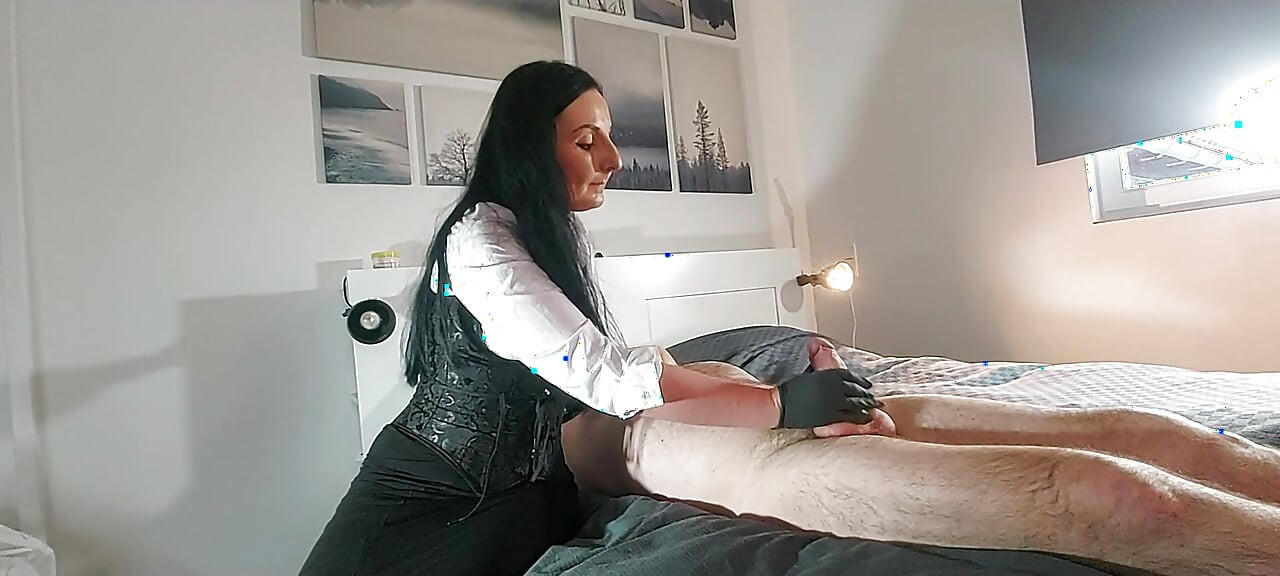 In der Ferienwohnung abgewichst
