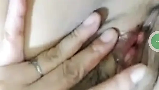 Götlü kadın sikimi emiyor spermimi yutmak istiyor