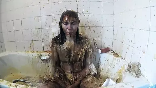 40 foods to gunge the girl