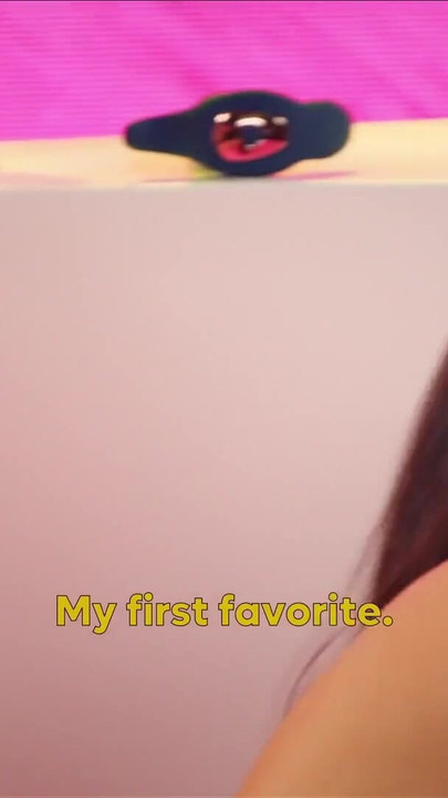 Stunning moment from "Popertane, owner of the hottest ass in Brazil, licks the pussy of a naughty young woman on a TV show!"