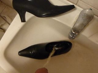 Piss in wifes pointy high heel