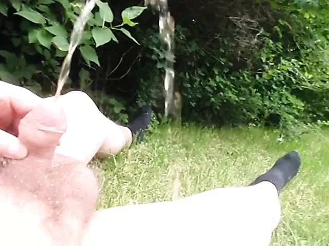 Me pissing in public outdoors