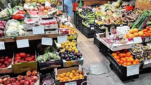 Мать Нимфоманьяк Делает Двойное Проникновение С Овощами!