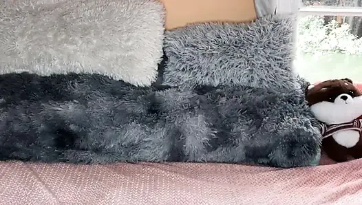 Ibu tiri coli! Saya memerlukanmu.. Jilat kaki, kaki, dan kakiku selagi aku muncrat! Sudah terlalu lama.. Entot aku!