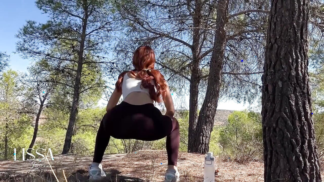 Um cara goza na minha boca ao ar livre - assistindo - Spandex-pov