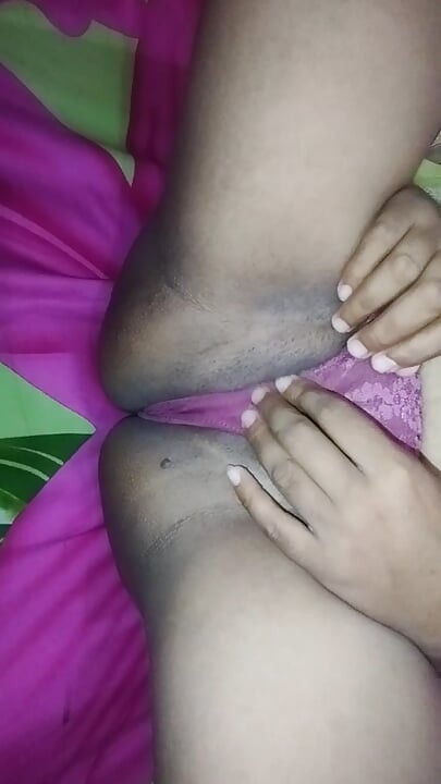 Bangladeshi Viral GIRL Fingring in House