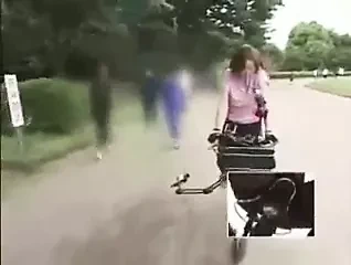 Đi xe đạp cực khoái city tour 2 4of5