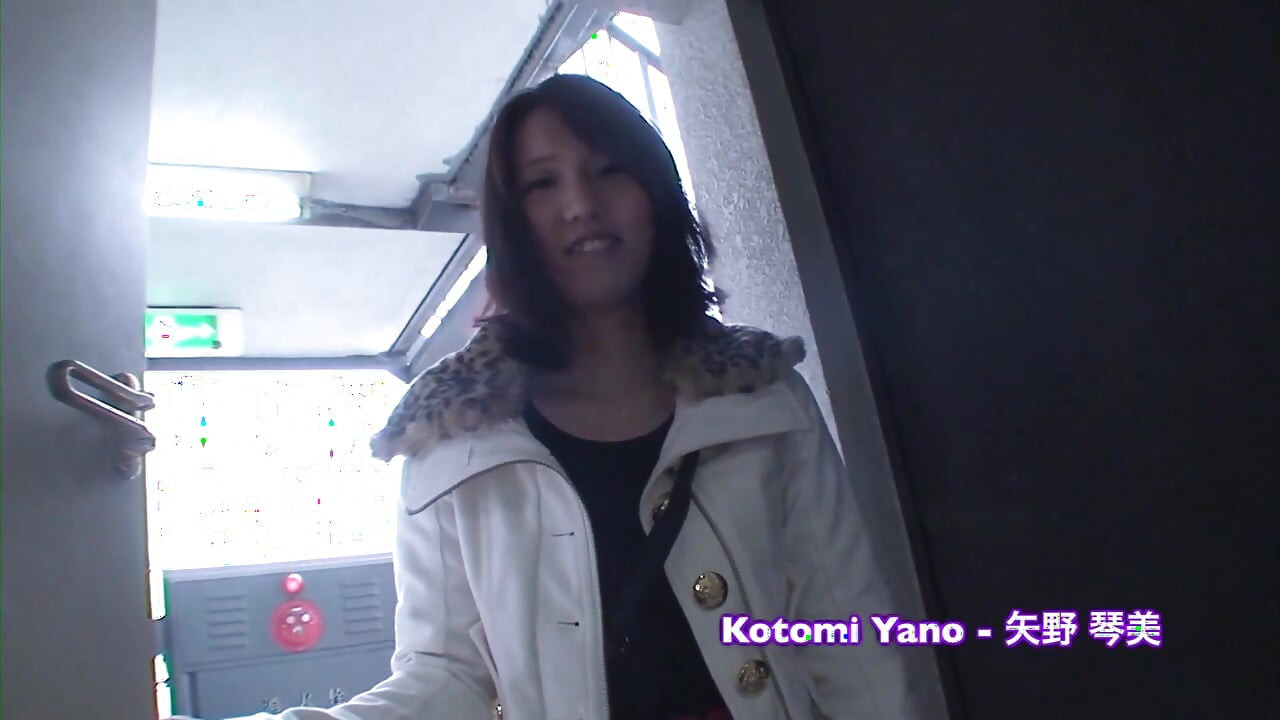 Adorable Japanese teen hot body penetrated