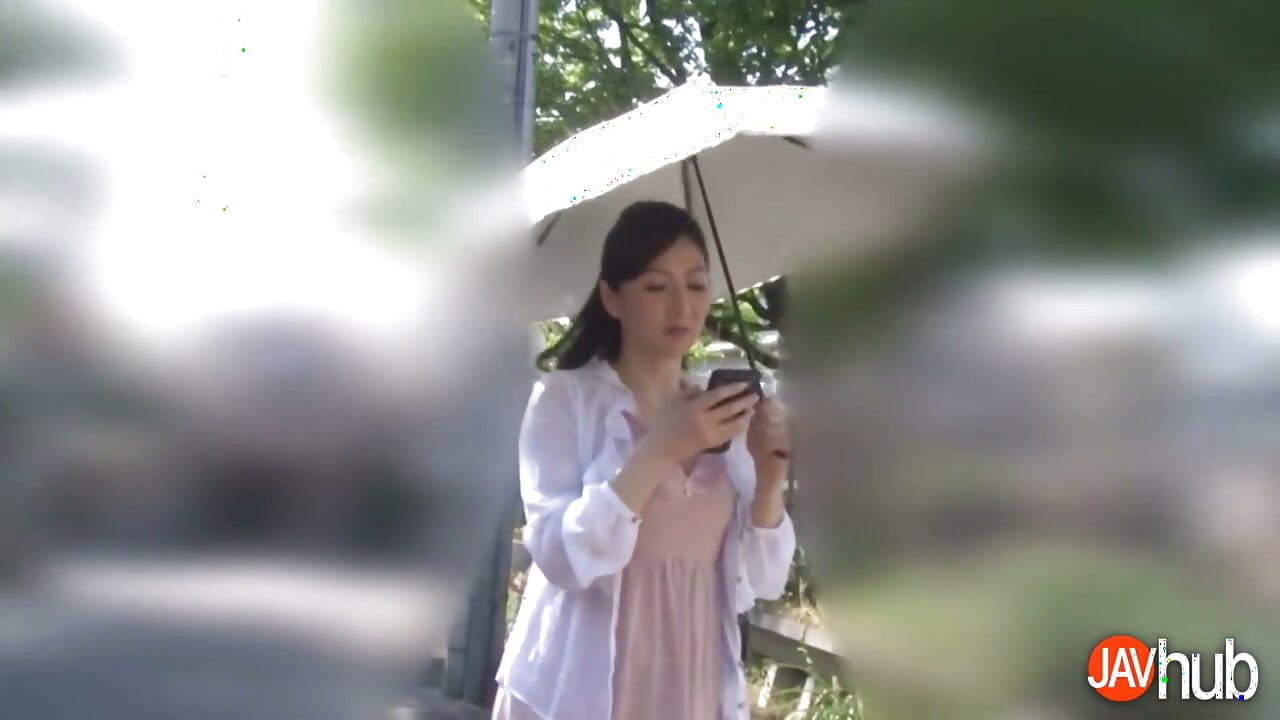 Hitomi Ohashi - sessão de massagem sensual leva a um passeio de pau