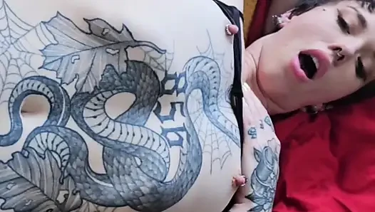 Sert sert seks büyük yarak dövmeli baba kado sikiyor pirsingli alt kız salem birden fazla dölleme tutkulu sikiş