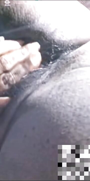 Isteri saya menelefon keseronokan seksi yang menyeronokkan dengan kamera desi ... Persembahan bogel dengan huby