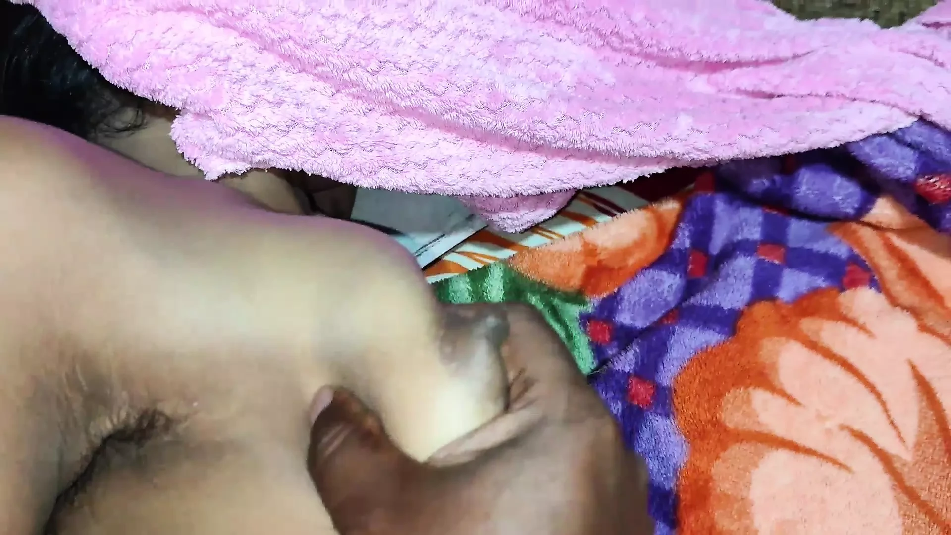 La moglie di mio fratello ed io facciamo sesso a casa
