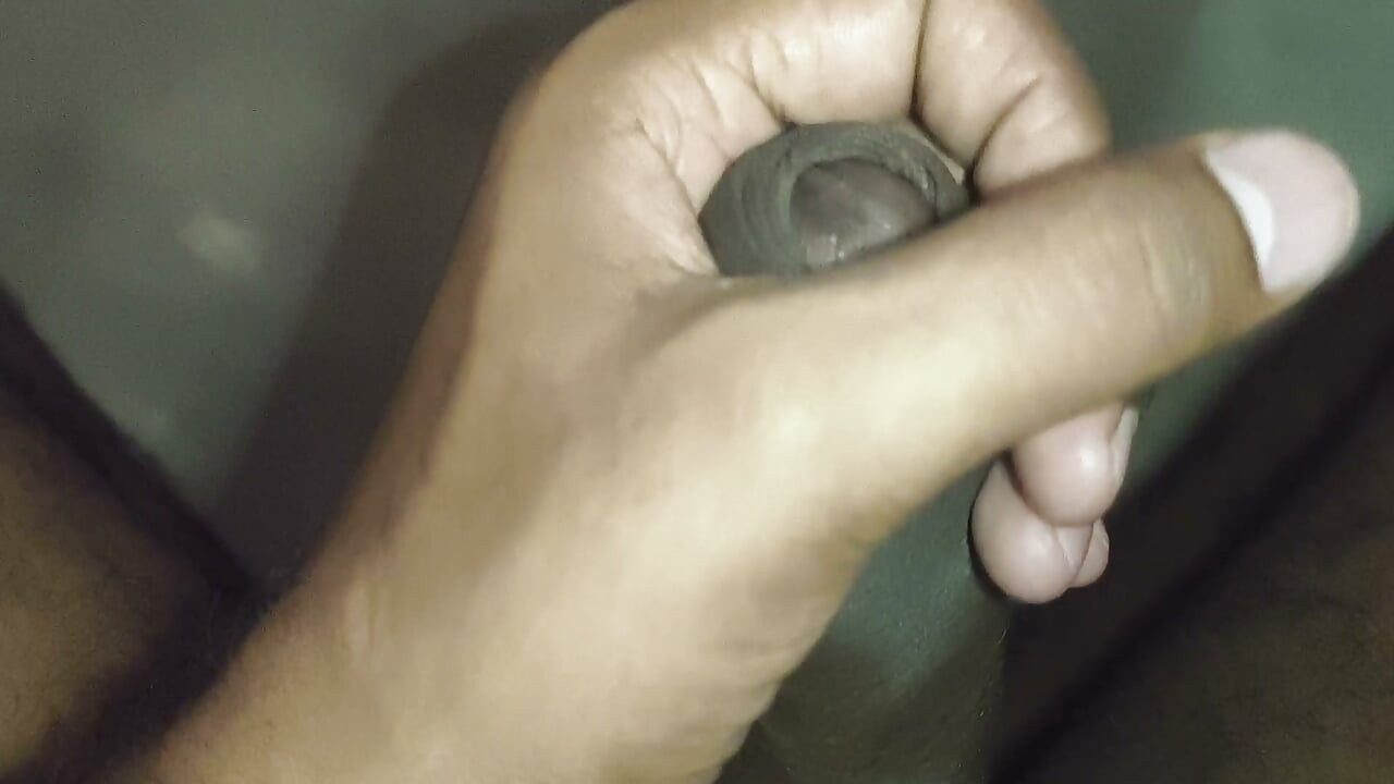 Home Alone & Feeling Good Masturbation