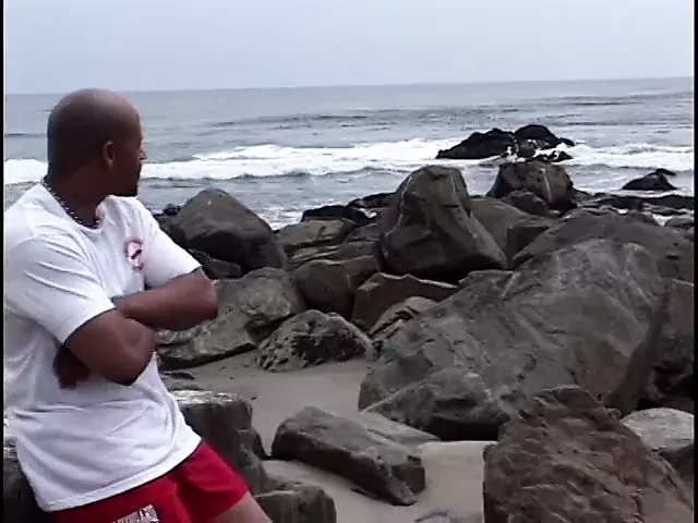 Bald black guy fingers and licks lifeguard’s hairy pussy