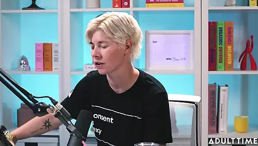 Lilly Bell teşhircilik, seks ve güçlendirme | Adult Time Podcast