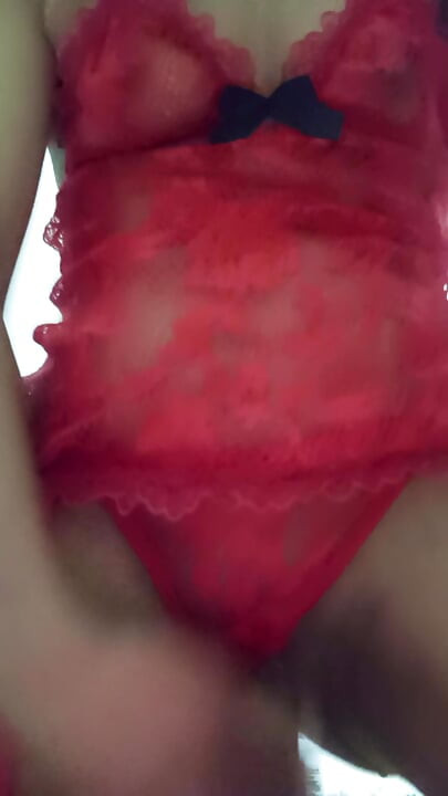 Eu me gozo mal com um vibrador de 22 cm
