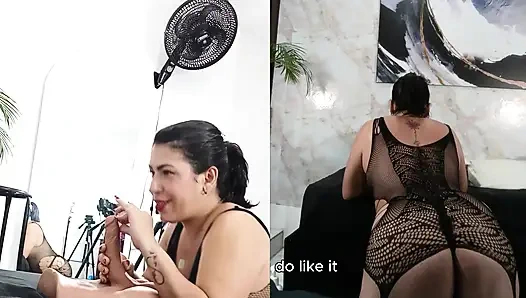 Tante nakal lagi asik nyepong kontol dan fisting memek favoritnya