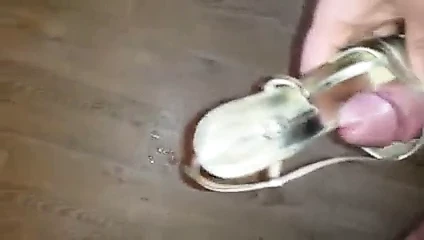 topuklu iş ayakkabı işi altın sandalet dikizlemek ayak