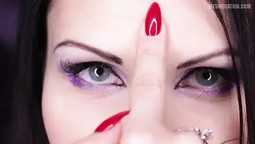 Mesmerizing red nails