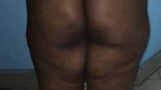 Mujer gorda balanceando gran culo x video