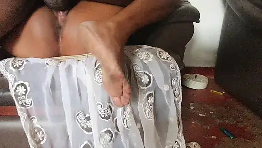 Ibu tiri pengen sendirian di rumah