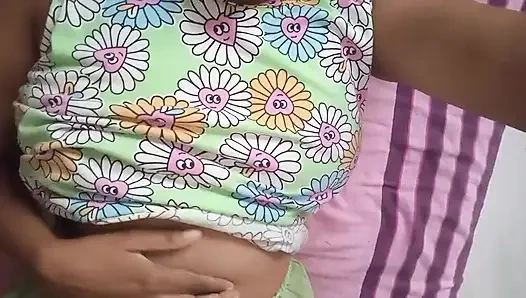 Индийская бхабхи мастурбация, мастурбация, дрочка в ванной с похотной любовью