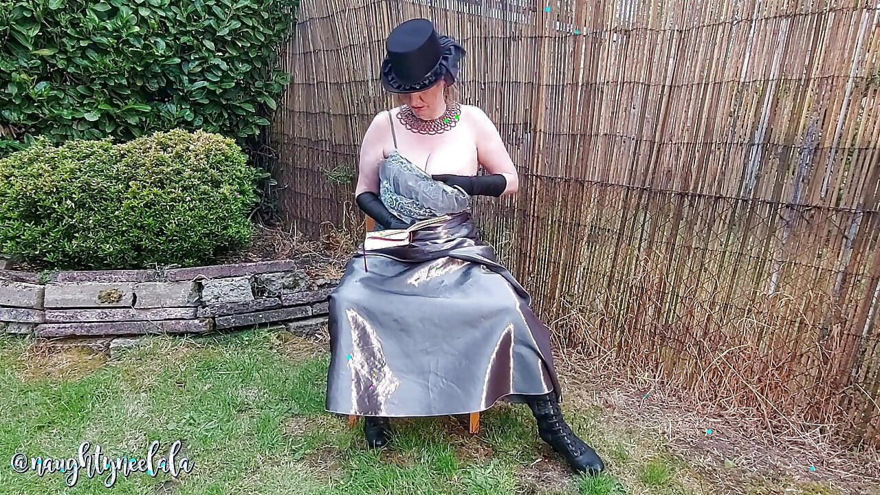 Viktorianska Fiddle med Naughty Neelala i huvudrollen