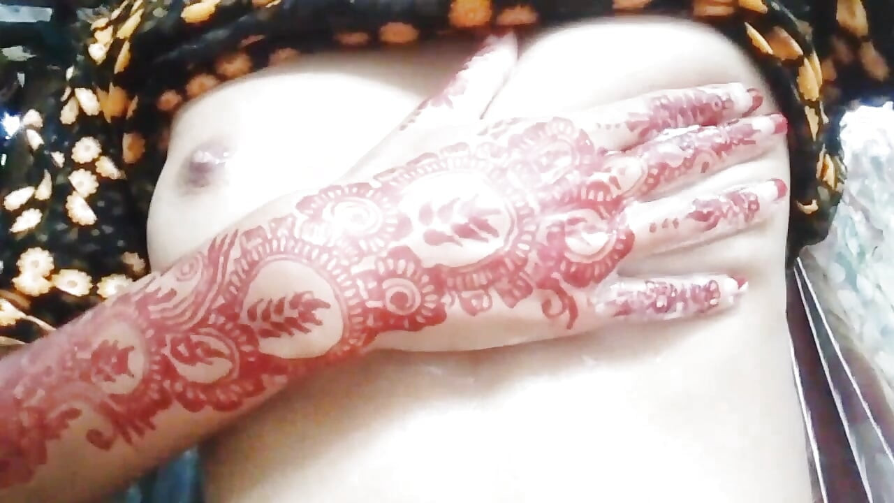 Super steamy Bangladeshi girl solo masturbation you Won't believe, trending now on social media everywhere.