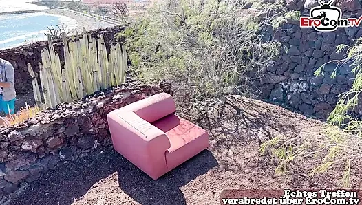 Turis rambut pirang mallorca dientot sama 2 orang jerman yang lagi liburan di pantai