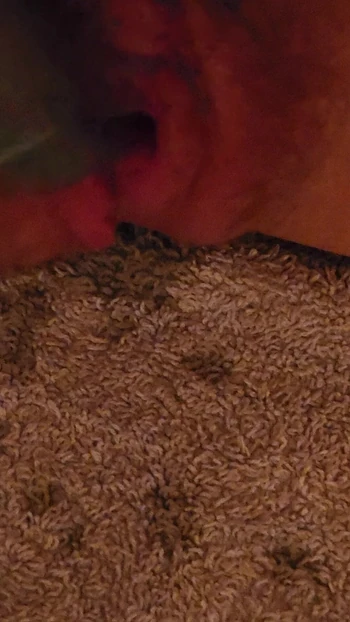 Horny and squirting 1