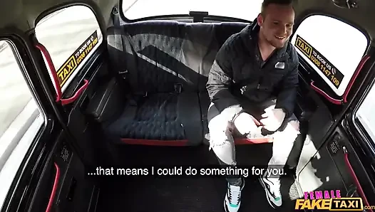 Female Fake Taxi - горячая милфа-таксистка обожает сосать член