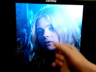 Chloe moretz bugün ABD&#39;de sadece güzel