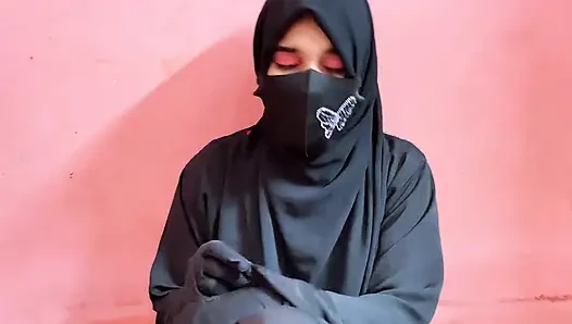 Sexy girl is come to my house for hard fucking